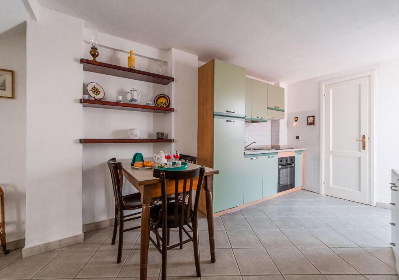 Murphy Holiday Home - Casa Papini La Maddalena  Bagian luar foto